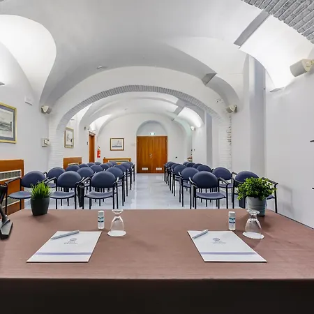 Western Plaza 4* Naples