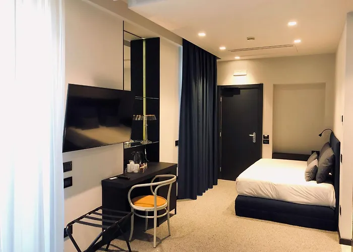 Szálloda Western Plaza