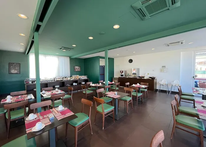 Szálloda Western Plaza