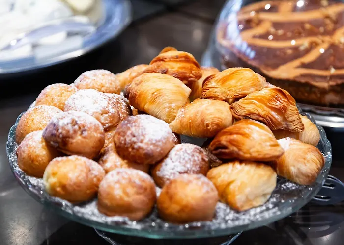 Western Plaza Nápoly