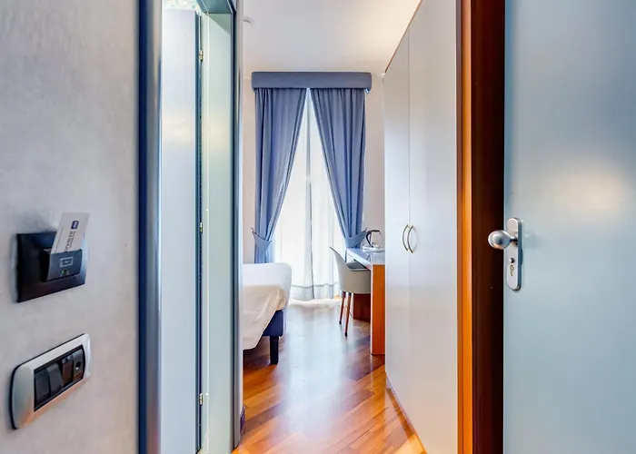 Szálloda Western Plaza Nápoly