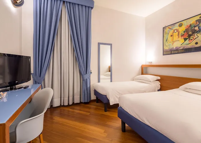 Western Plaza Szálloda