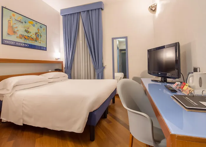 Western Plaza Szálloda 4*