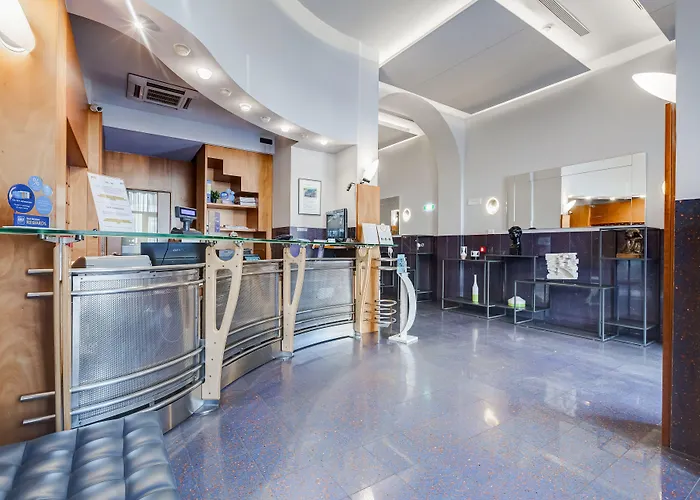 Szálloda Western Plaza