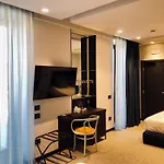 Hotel Western Plaza